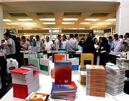 استاندار تهران از نمایشگاه کتاب بازدید می کند